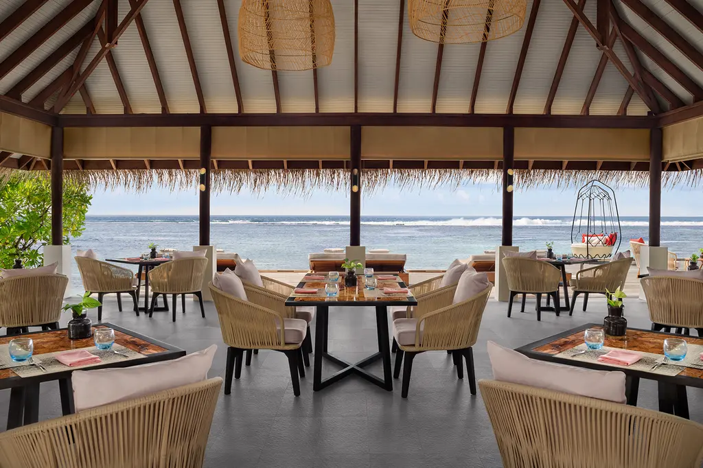 Anantara Veli Maldives Resort image 11