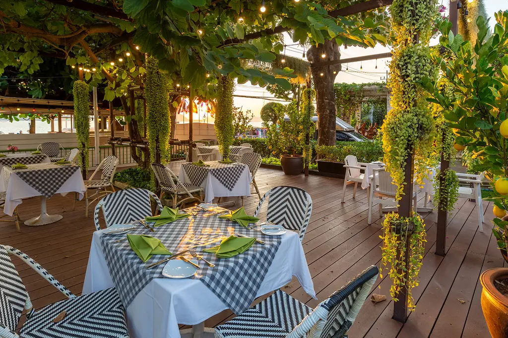 Cape Panwa Hotel image 9