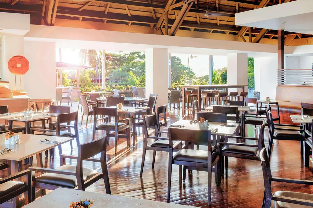 Novotel Nadi image 9