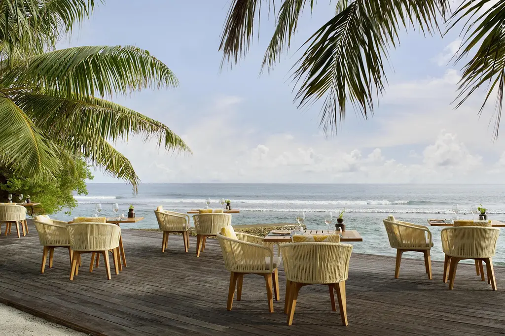 Anantara Veli Maldives Resort image 5