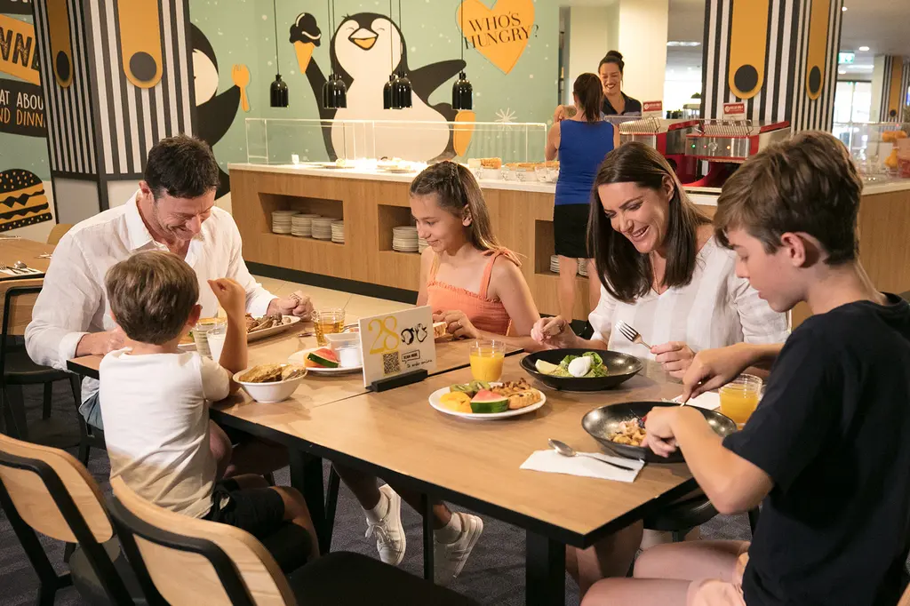 Paradise Resort Gold Coast image 8