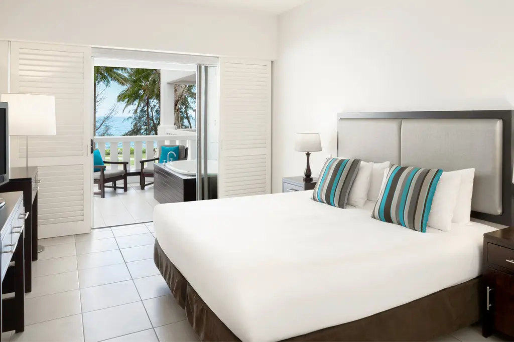 Peppers Beach Club & Spa Palm Cove image 3