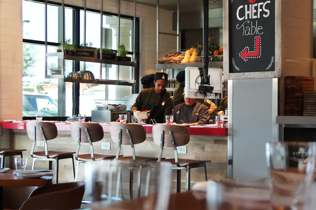 Hilton Garden Inn Waikiki Beach image 13