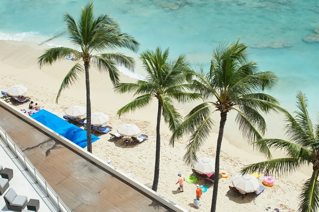 OUTRIGGER Reef Waikiki Beach Resort image 4