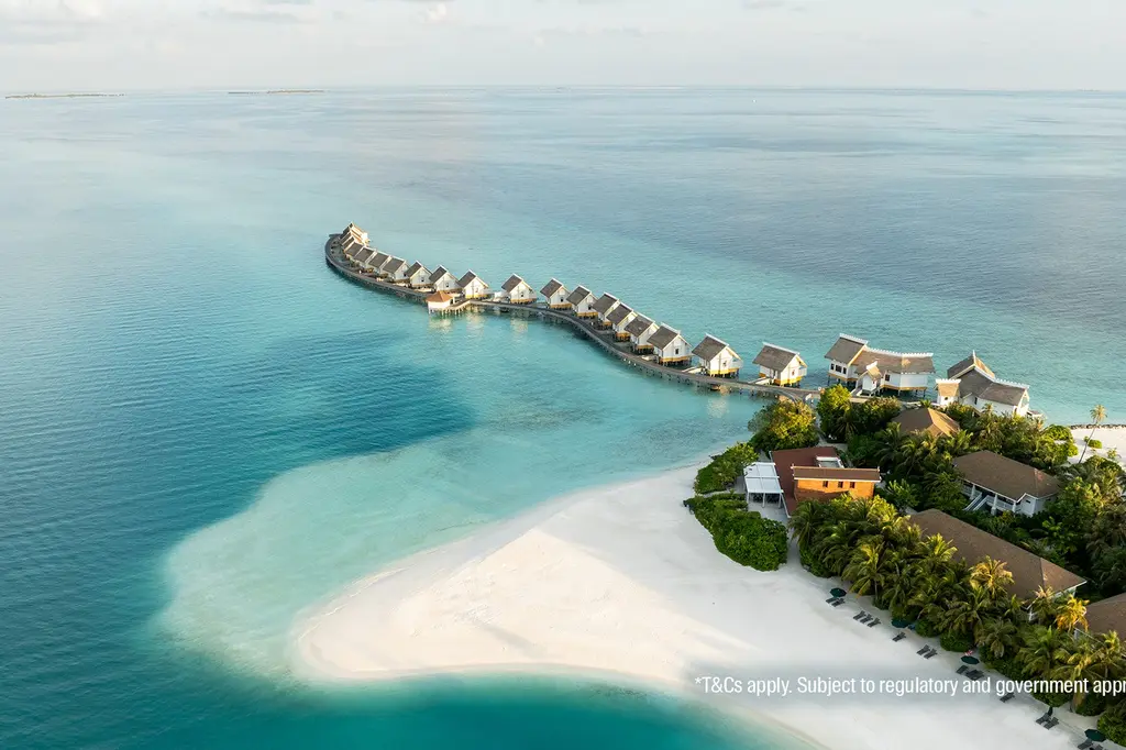 SAii Lagoon Maldives, Curio Collection by Hilton  image 1
