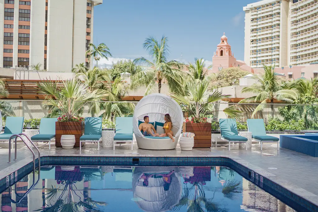 OUTRIGGER Waikiki Beachcomber Hotel image 5