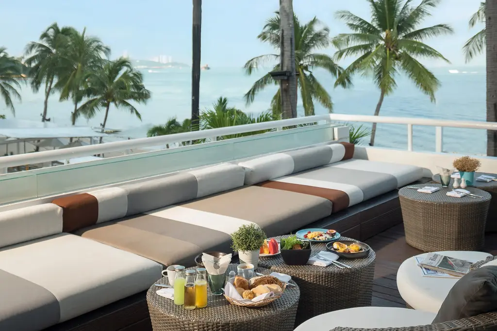 Pullman Pattaya Hotel G image 4