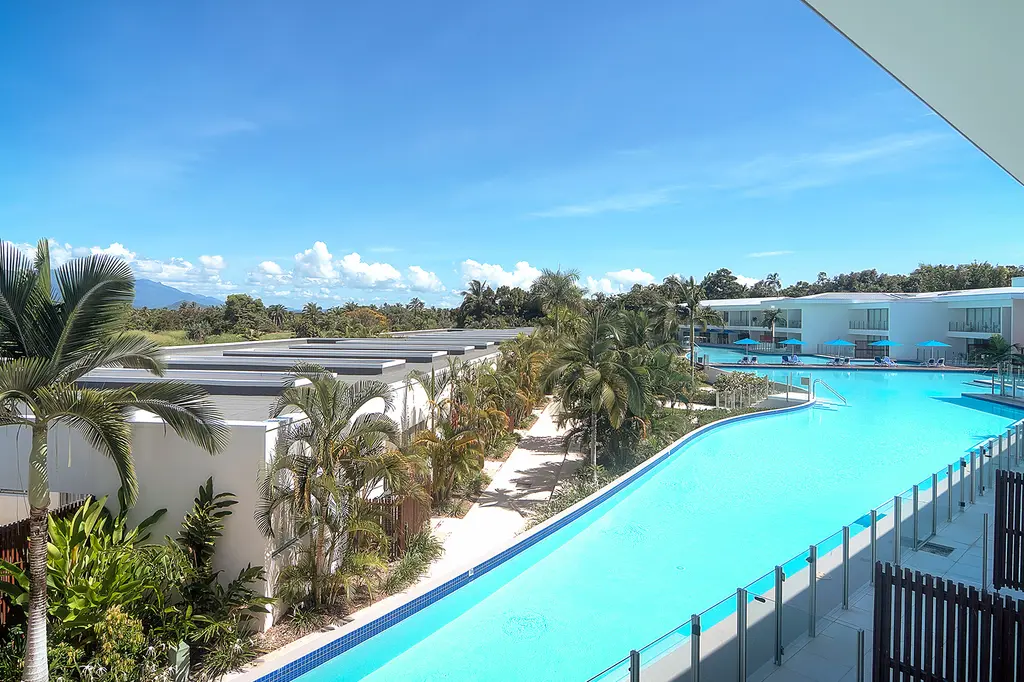 Pool Resort Port Douglas image 2