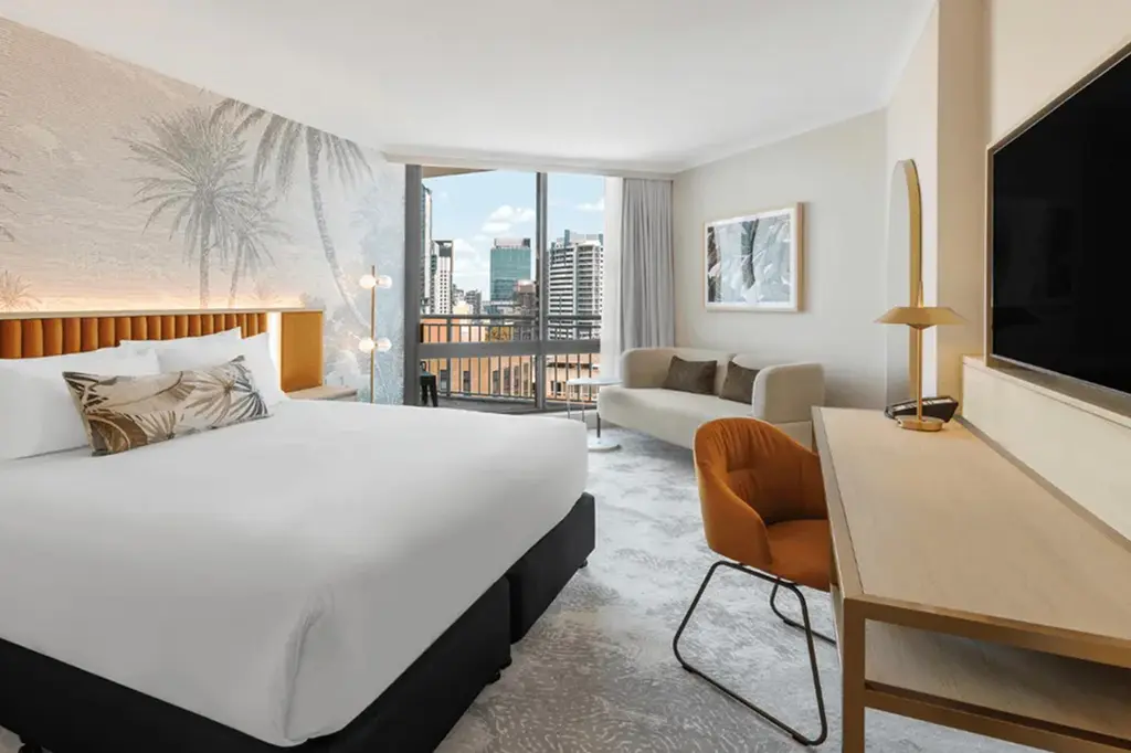 Amora Hotel Brisbane image 3