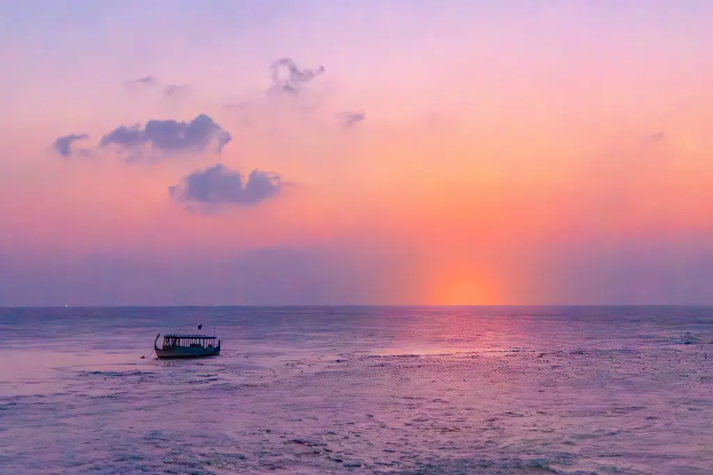 NH Maldives Kuda Rah Resort image 13