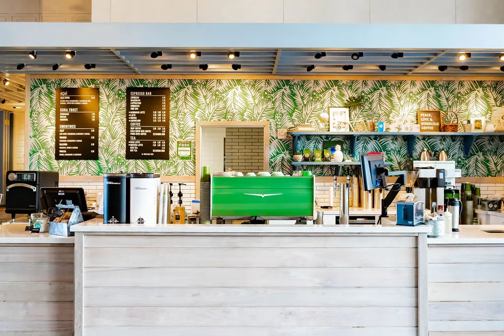 Prince Waikiki image 12