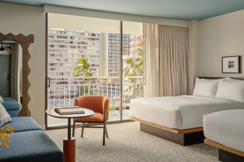 Romer House Waikiki image 3