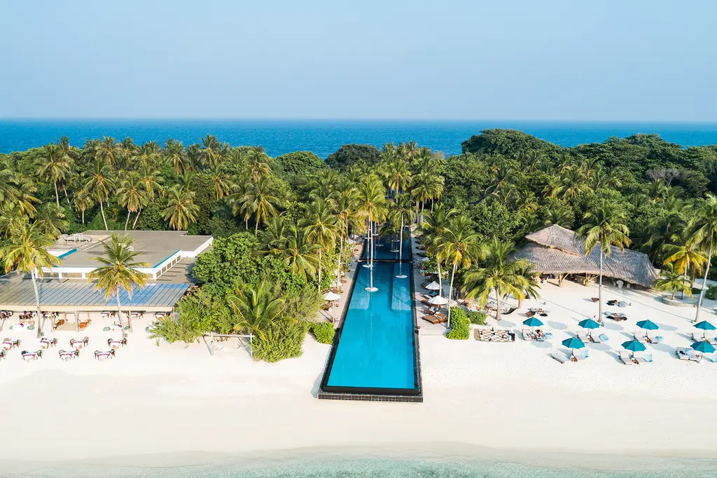 Sirru Fen Fushi – Private Lagoon Resort image 1