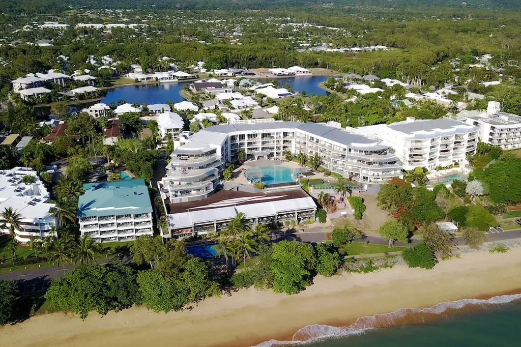 Vue Apartments Trinity Beach image 1