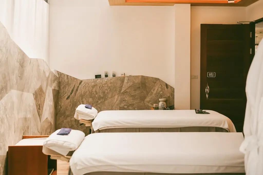 Sinae Phuket Luxury Hotel image 14