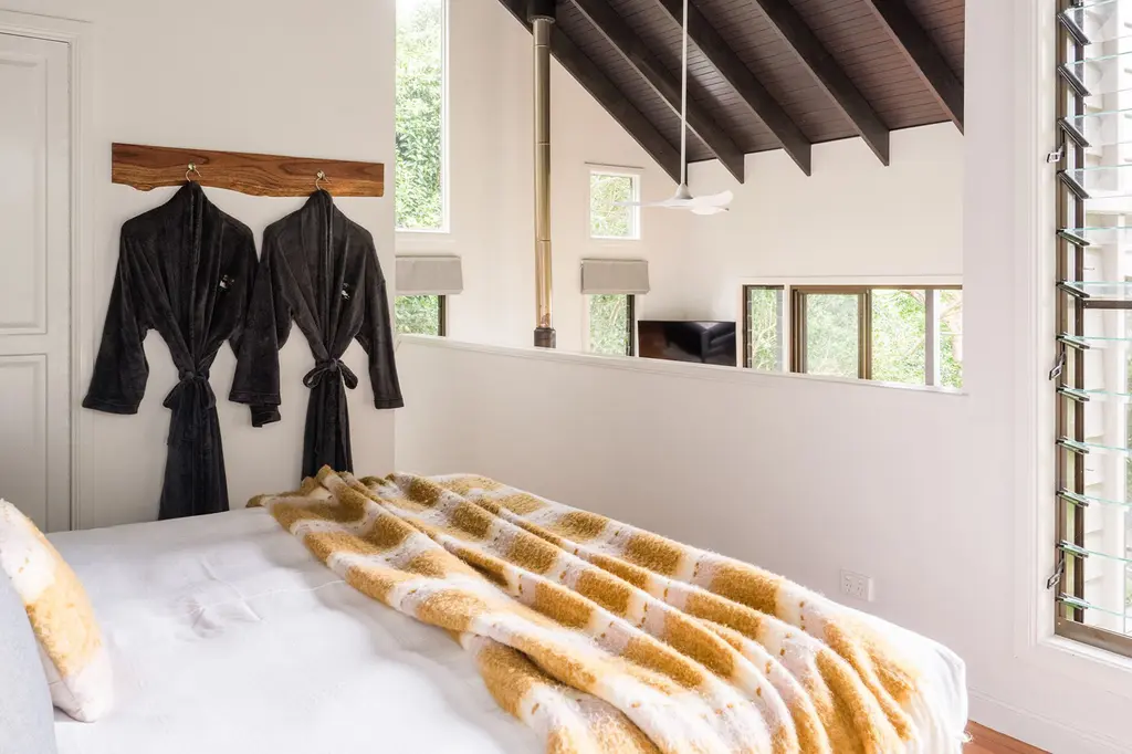 Misty View Cottages image 3